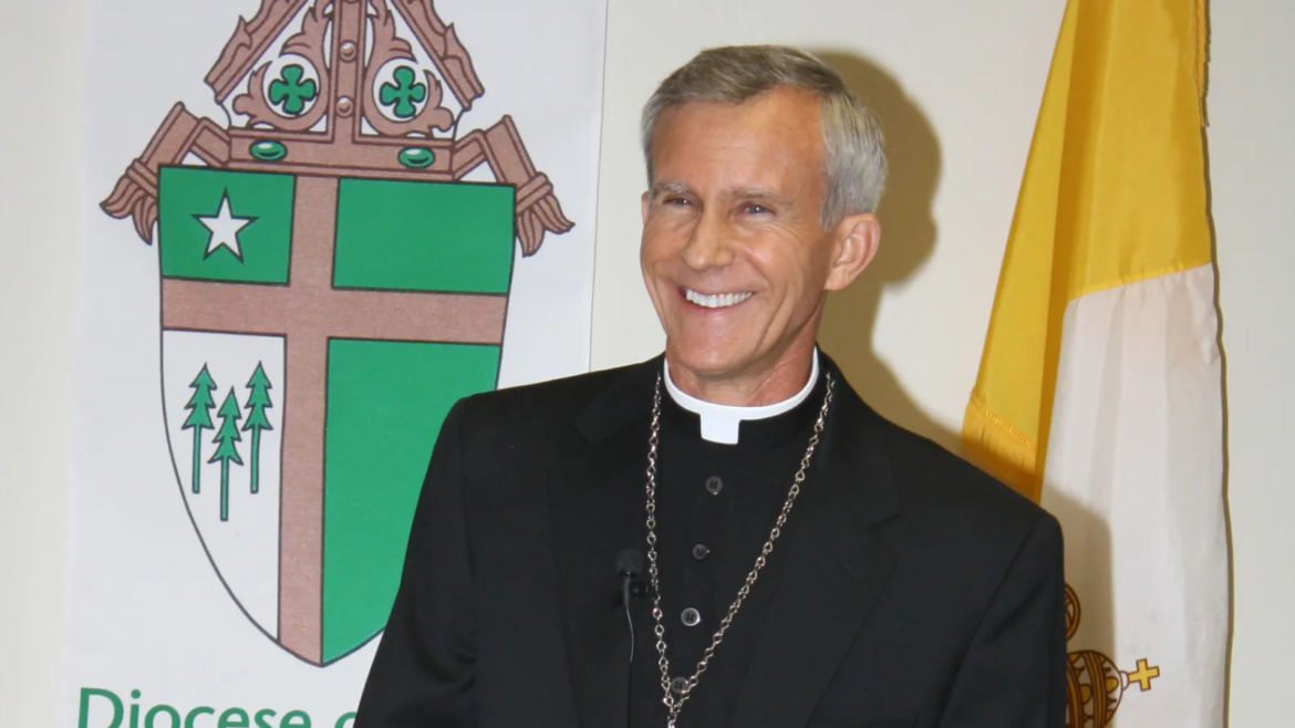 El Obispo Strickland se negó a renunciar, asegura cardenal