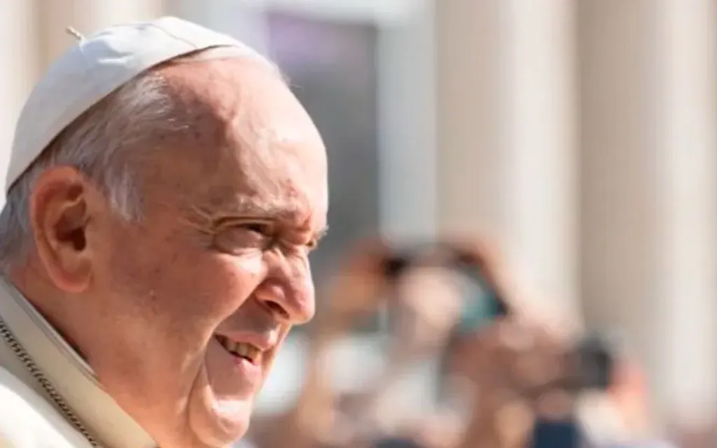 El Papa alienta a religiosas a ser valientes testigos de solidaridad evangélica