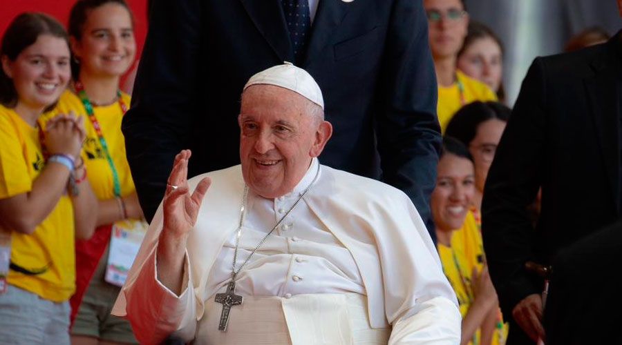 El Papa, a los jóvenes: La esperanza no es placebo, sino fe en que Dios no nos deja solos
