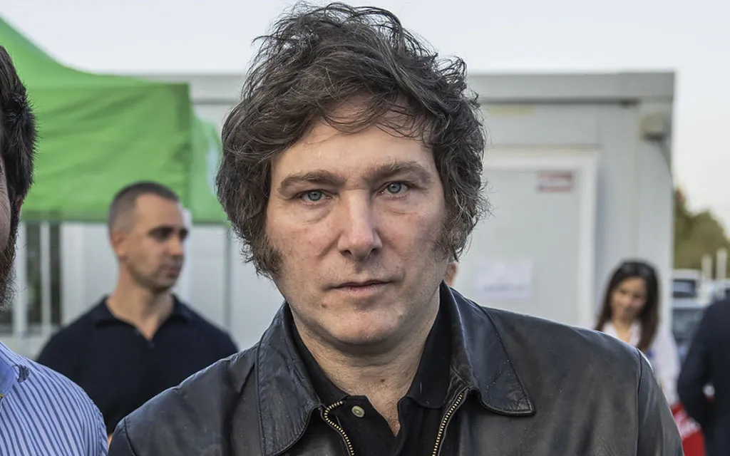 Presidente del Episcopado de Argentina reza por nuevas autoridades tras el triunfo de Milei