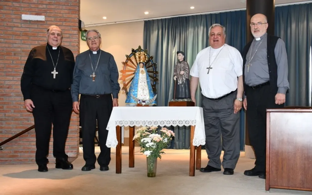 Episcopado argentino felicita a Javier Milei y reza por su presidencia
