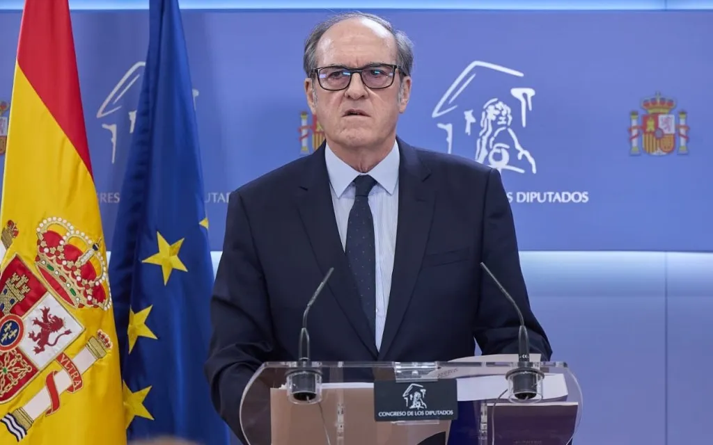 Denuncia inventada de abusos cuestiona los informes del Defensor del Pueblo y El País