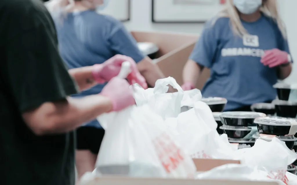 Obispado aclara que seguirá prestando servicio social a los más necesitados en Argentina