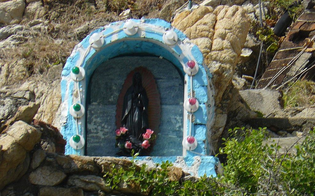 Estatua de la Virgen de Guadalupe quedó intacta tras paso del huracán Otis en Acapulco