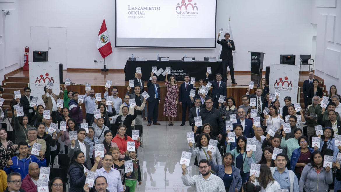 Lanzan plataforma que promueve la libertad de los padres para educar a sus hijos en Perú