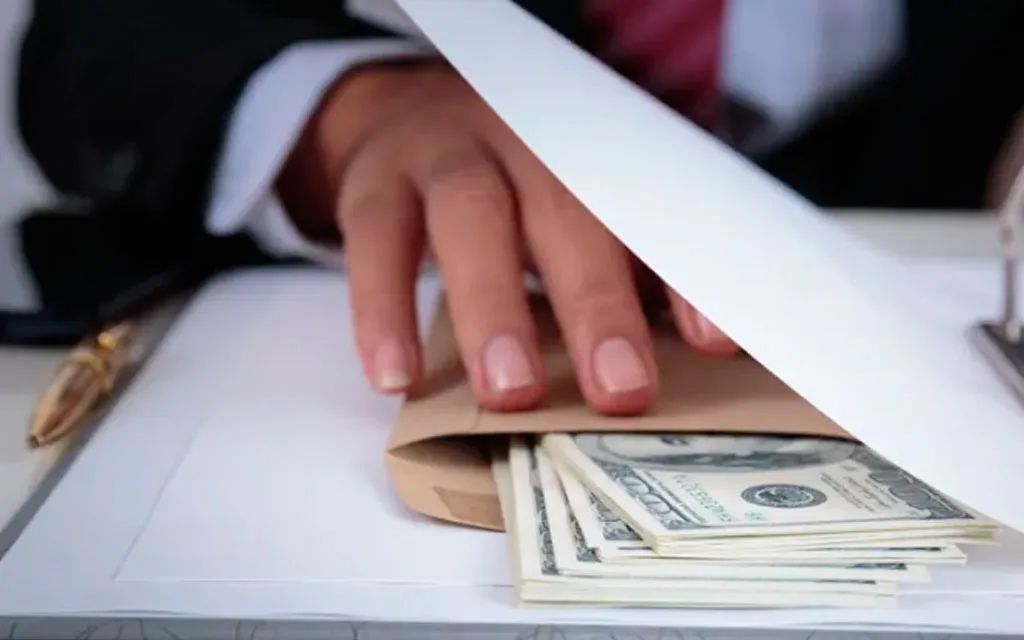 5 consejos de sacerdotes para no caer en la corrupción