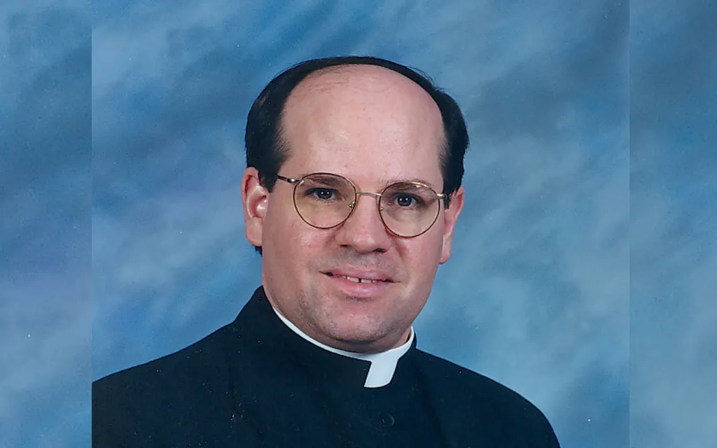 Asesinan a sacerdote en iglesia de Estados Unidos