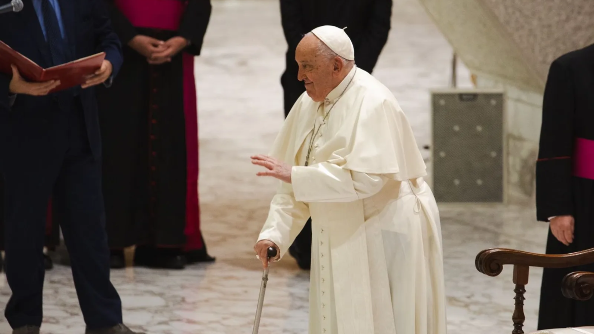 Catequesis completa del Papa Francisco: ¡Effetá, ábrete Iglesia!