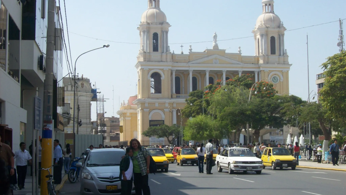 Diócesis en Perú investiga a 2 sacerdotes acusados de tocamientos indebidos a menores