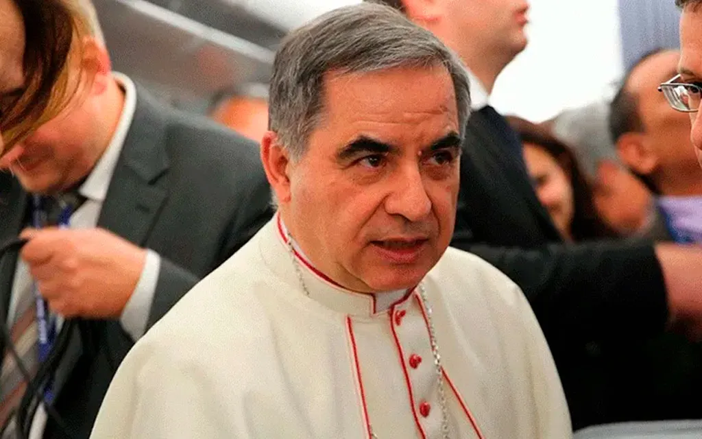Corte del Vaticano condena al Cardenal Angelo Becciu a 5 años de cárcel