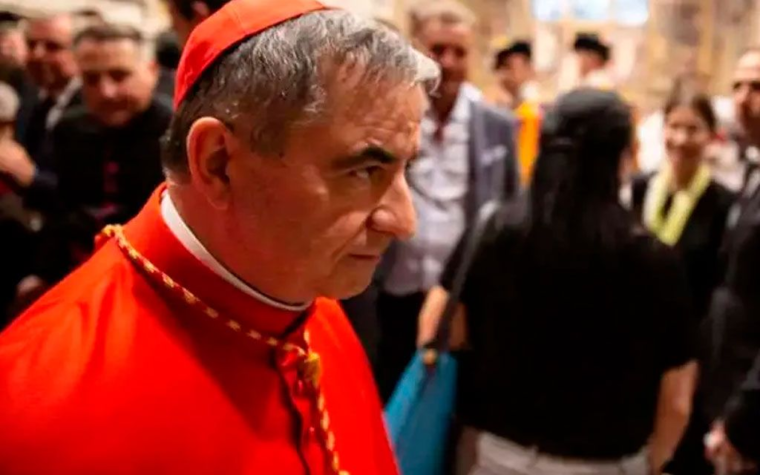 ¿Quién es el Cardenal Angelo Becciu? El purpurado de más alto rango condenado a prisión en el Vaticano