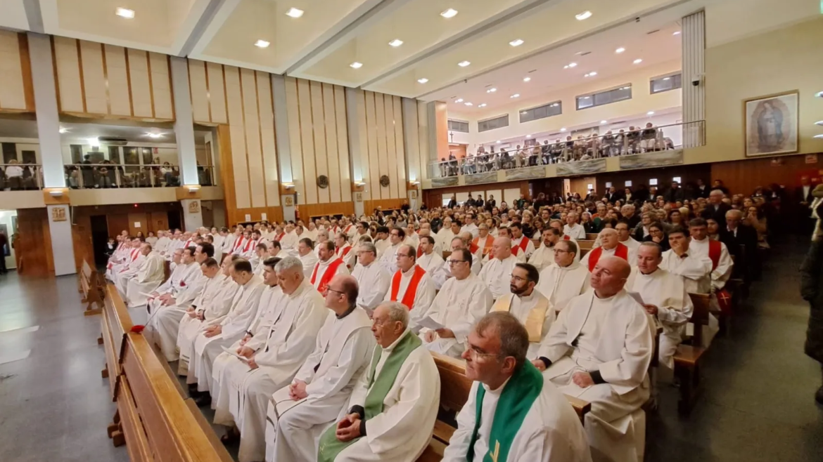 Más de 100 sacerdotes participan en el I Retiro de Emaús para presbíteros en España