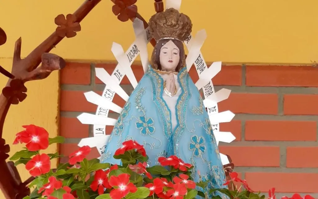 Imagen de la Virgen de Luján recuperada por un sacerdote regresa a Argentina