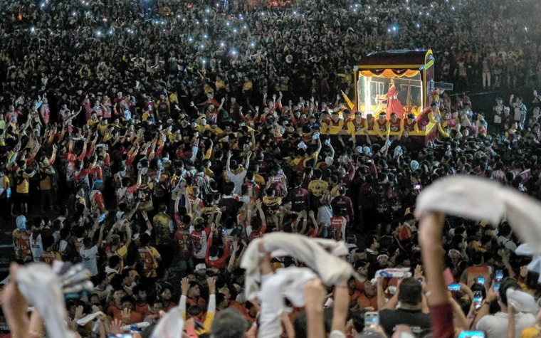 La procesión del Nazareno Negro convoca a más de 6 millones en Filipinas tras pandemia covid