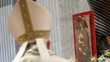 El Papa Francisco invita a confiar el nuevo año a María: Ella es el camino más directo a Dios