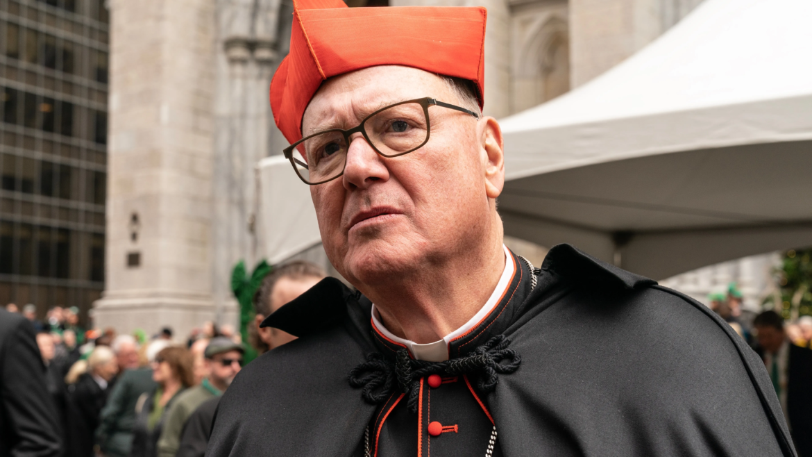 Cardenal Dolan aborda por primera vez polémico funeral en Catedral de Nueva York
