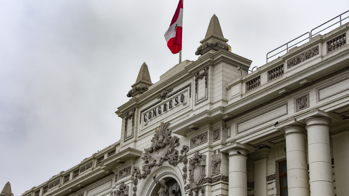Crisis política en Perú: La Iglesia Católica insta a autoridades a buscar el bien común