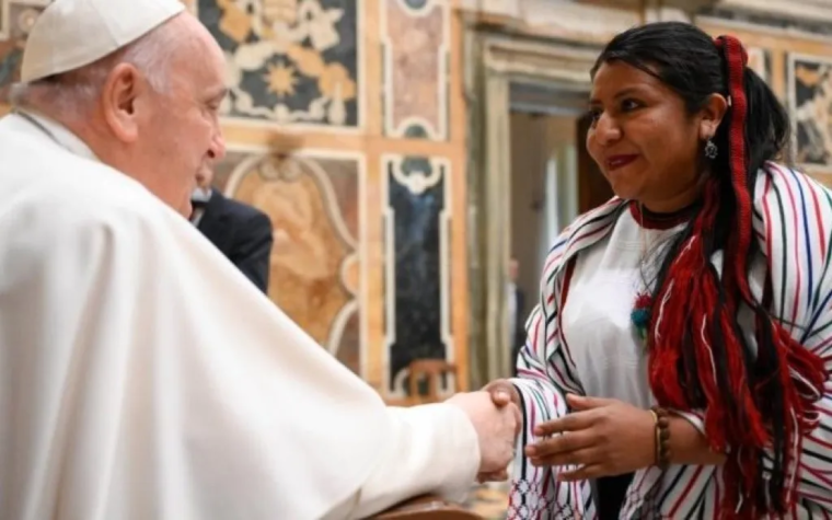 Papa Francisco: La Iglesia Católica es aliada de los pueblos indígenas y de la ciencia