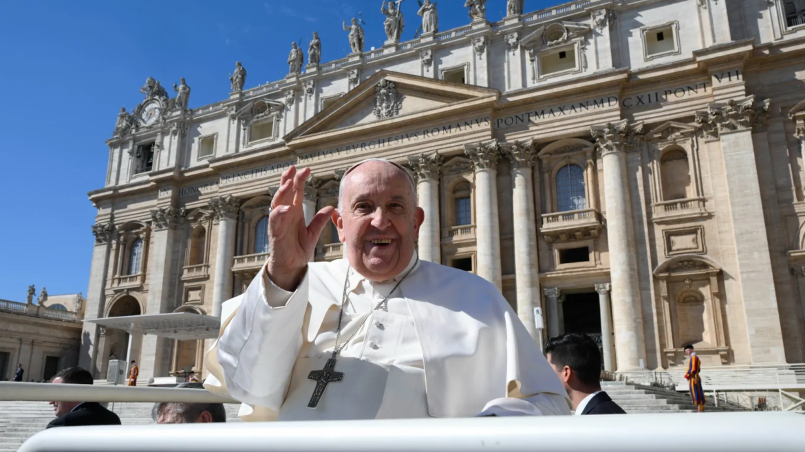 El Vaticano desmiente una posible visita del Papa Francisco a Rusia en junio