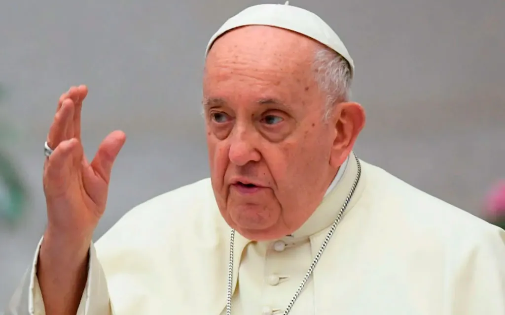 El Papa pide a los comunicadores contrarrestar con la verdad las manipulaciones ideológicas