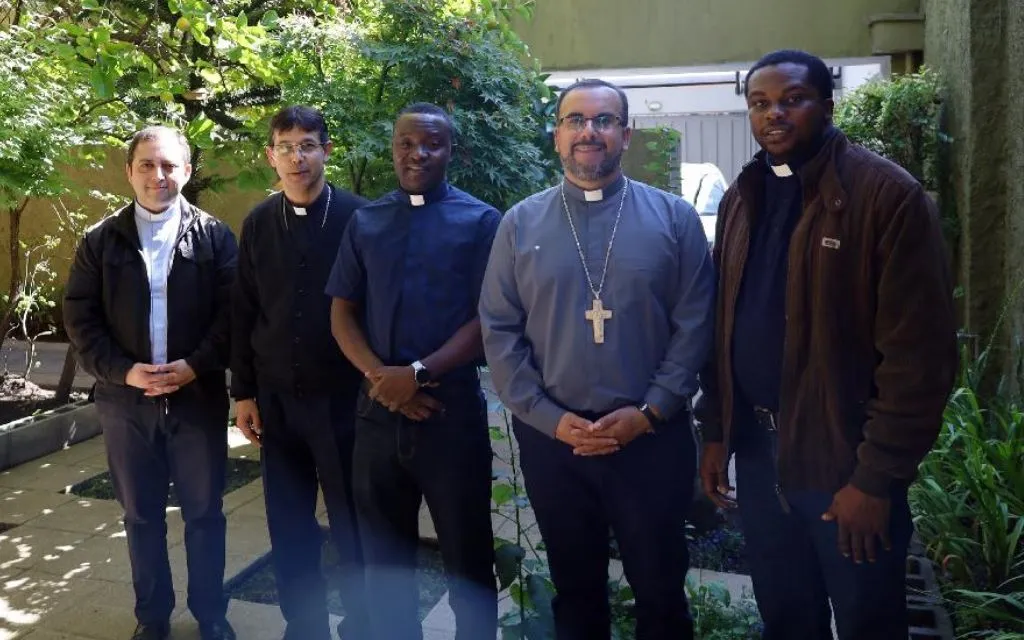 Dos sacerdotes nigerianos se unen a la tarea pastoral en Chile