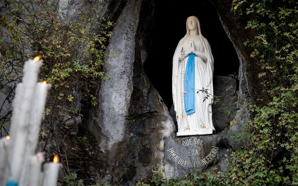 La imagen de la Virgen de Lourdes cumple 160 años en la gruta de su santuario