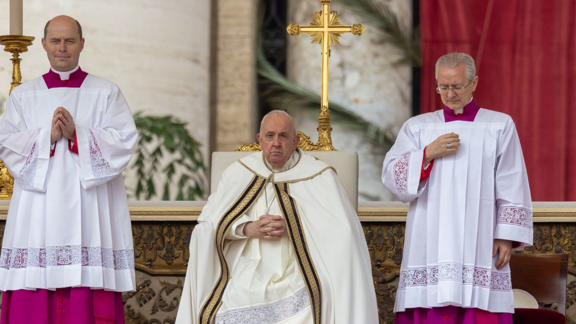 El Papa Francisco preside en el Vaticano la Misa de Pascua 2024
