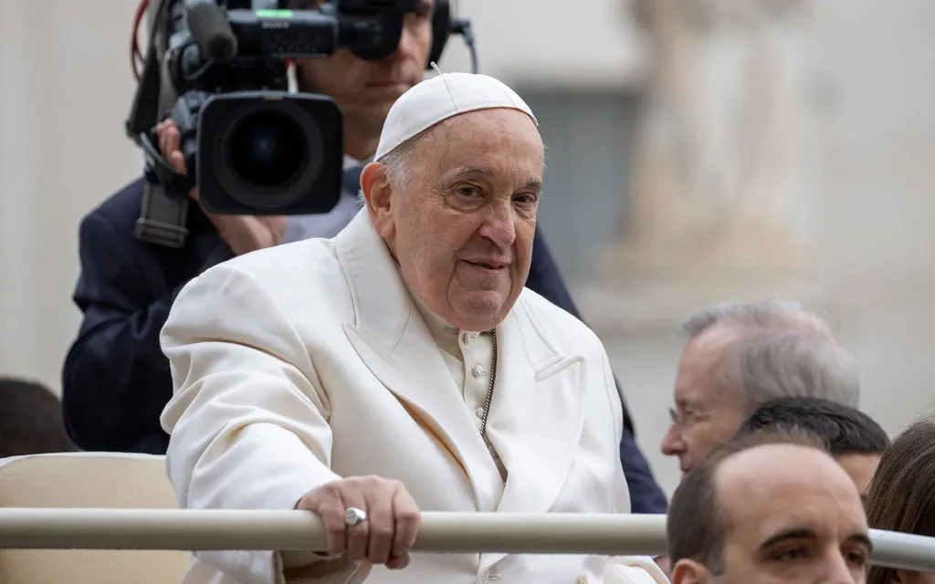 Papa Francisco lamenta la "dramática desnatalidad” actual y anima a proteger la vida siempre