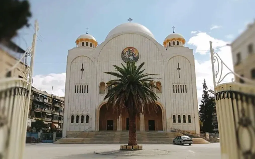 La Iglesia de San Jorge se levanta nuevamente tras el terremoto de 2023 en Alepo