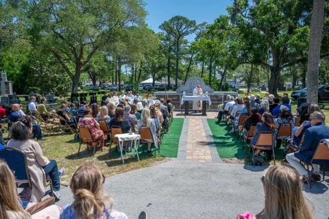 Diócesis en Estados Unidos abre mausoleo dedicado a apoyar a los padres que perdieron a sus bebés