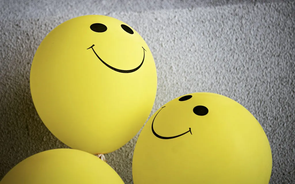 ¿Cómo vivir el Yellow Day o el día “más feliz” del año? Sacerdotes responden
