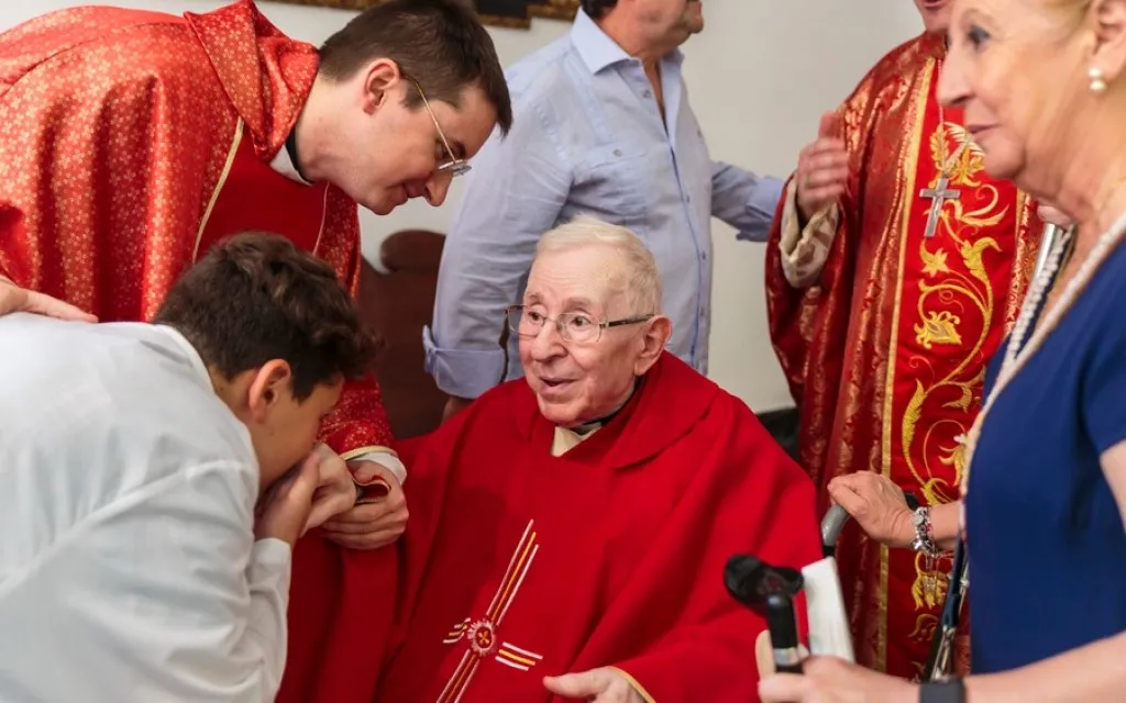 Diócesis de Córdoba en España da el último adiós a un “sacerdote santo” y “maestro de espíritus"