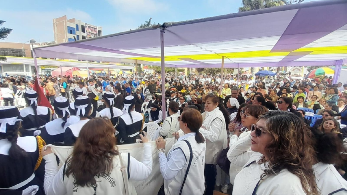 Miles celebran comienzo del Año Jubilar por el 375 aniversario del único milagro eucarístico en Perú
