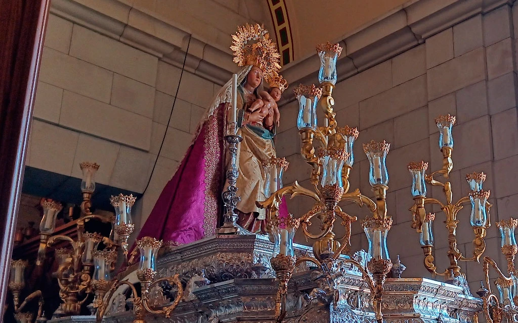 Cardenal de Madrid: Que la Virgen de la Almudena nos enseñe a "evangelizar lo que nos une y lo que nos distingue"