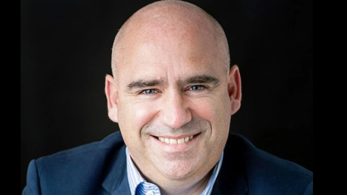 Ex alto directivo de multinacionales se reencuentra con su fe católica y hoy evangeliza en LinkedIn