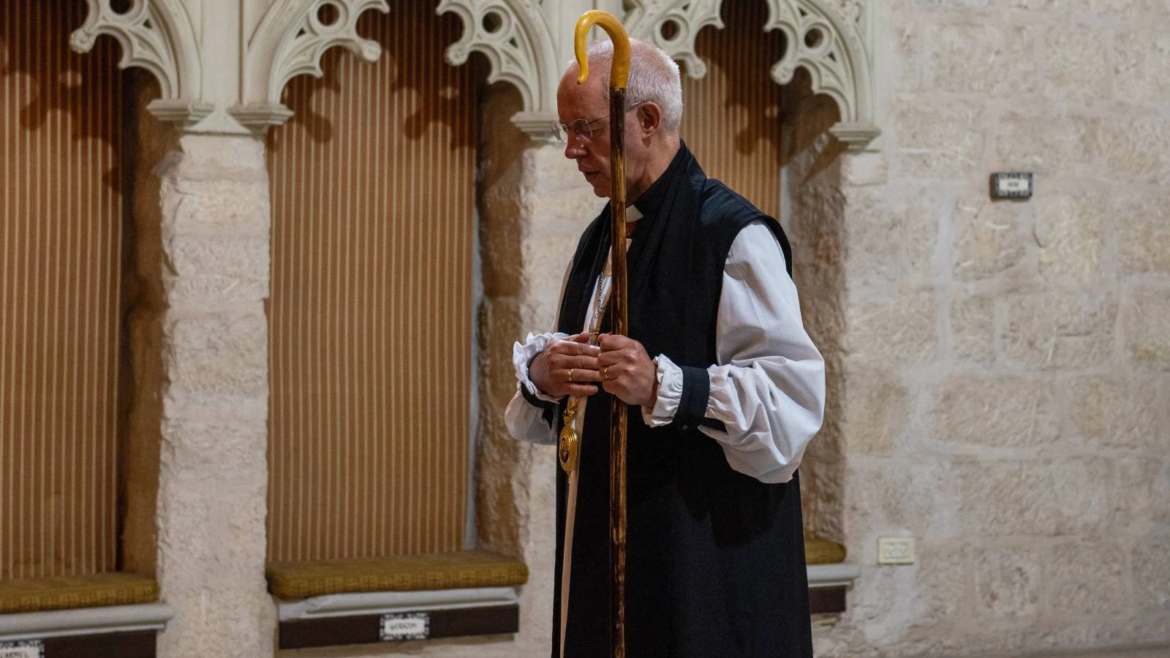 El Arzobispo de Canterbury renuncia por su manejo de casos de abuso