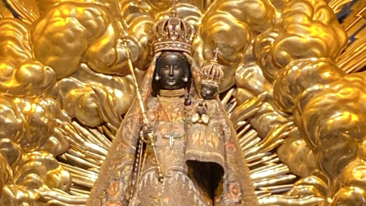 Denuncian “acto de violencia” contra la imagen milagrosa de la Virgen Negra