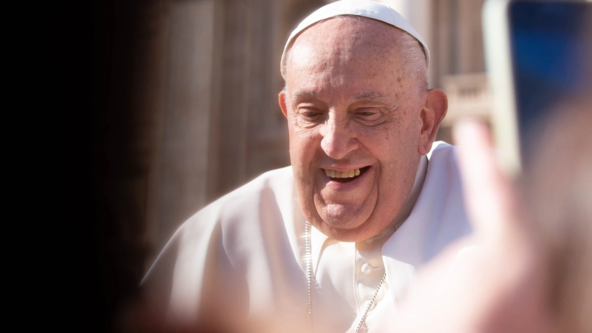 El Papa Francisco propone tener ojos “cristificados”: Una mirada compasiva y misericordiosa