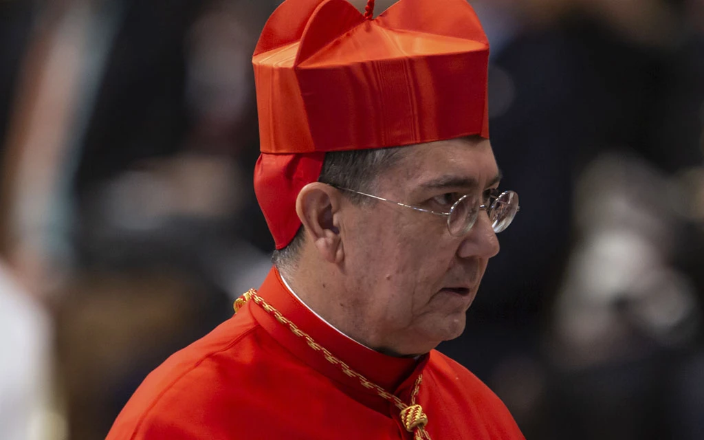 Fallece el Cardenal Ayuso: Esta mañana el Papa Francisco pidió rezar por él