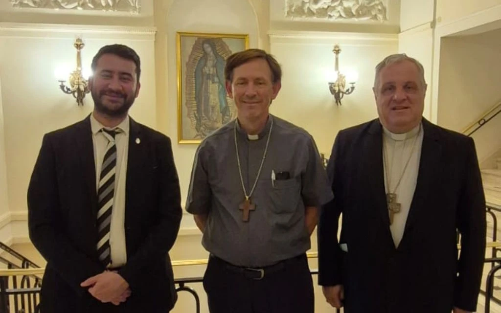 El secretario de Culto y Civilización de Milei visitó a las nuevas autoridades del Episcopado