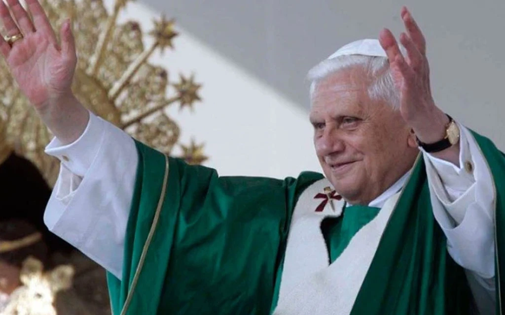 ¿Cómo hablar de Dios? La respuesta de Benedicto XVI un día como hoy