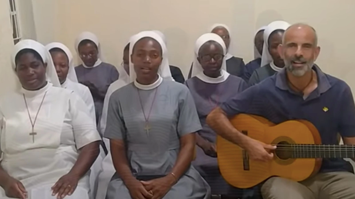 Misioneros españoles cantan juntos “Noche de Paz” desde diferentes partes del mundo