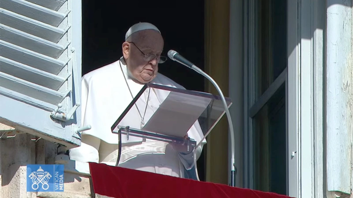 El Papa Francisco reza por víctimas de accidente aéreo de Corea del Sur