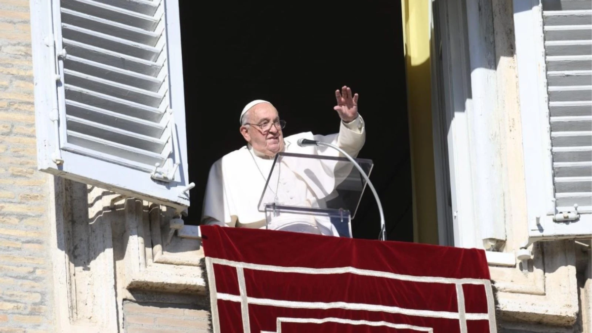 Papa Francisco: En Adviento levantemos la mirada a Jesús, “que aligera el corazón”