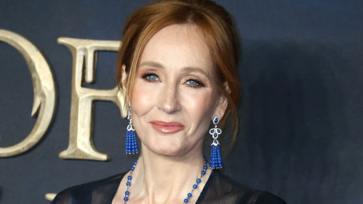 J.K. Rowling habla sobre las “miles de amenazas” que recibió por oponerse al transgenerismo