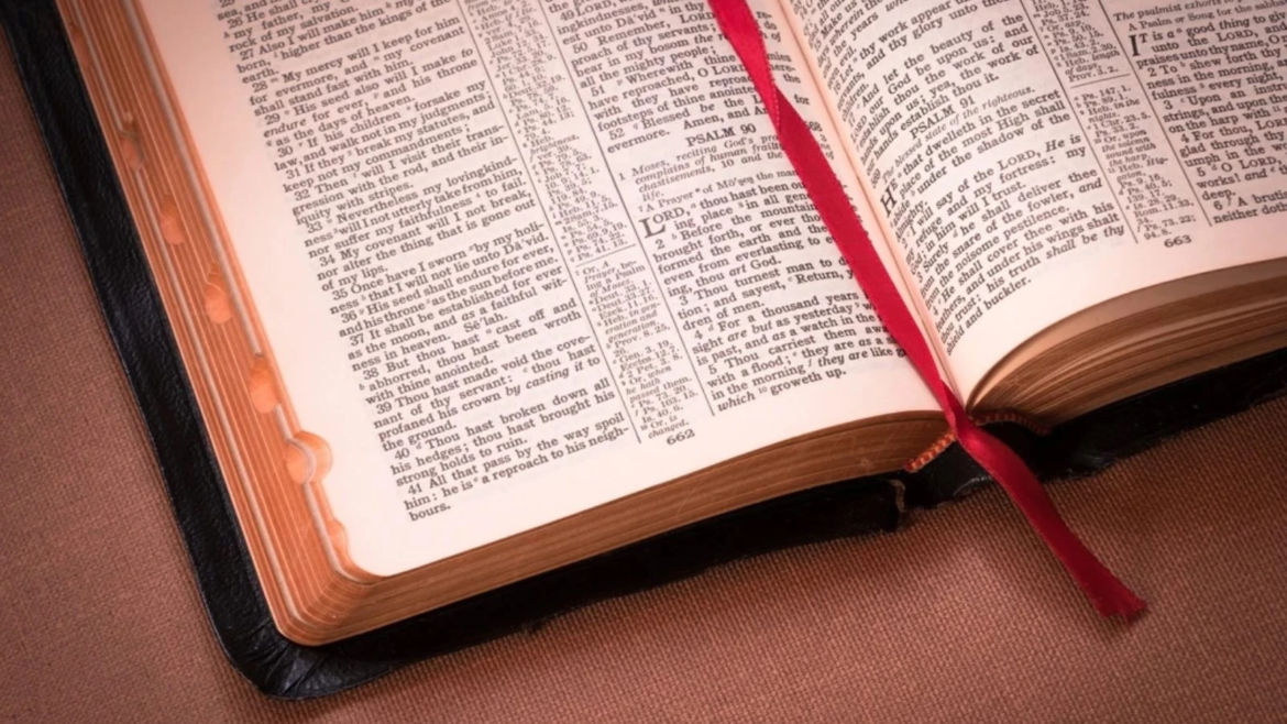 El “boom” de la Biblia en Estados Unidos: ¿Por qué la gente está comprando tantas Biblias?