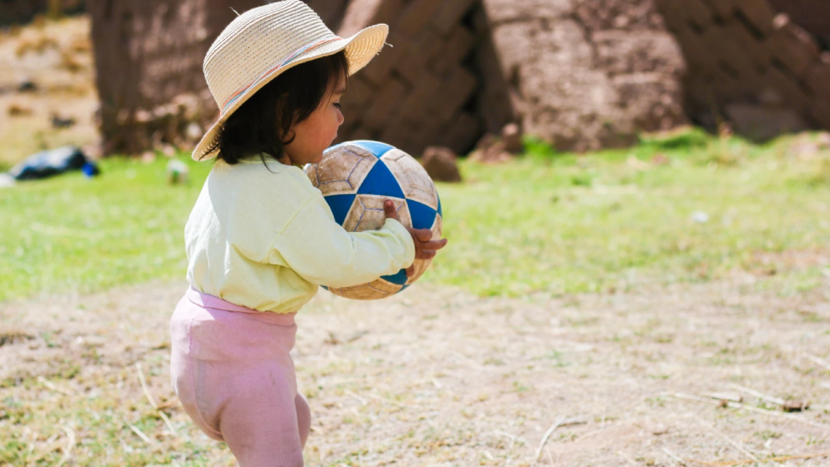 Corte Constitucional impone criterios sobre “niñez trans” en el sistema educativo ecuatoriano