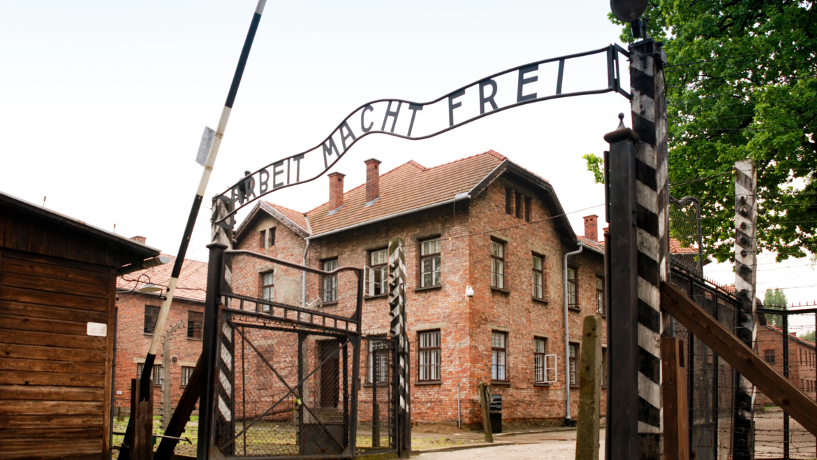 “No rotundo" de los obispos españoles a la vulneración de la libertad religiosa con motivo de la Shoah