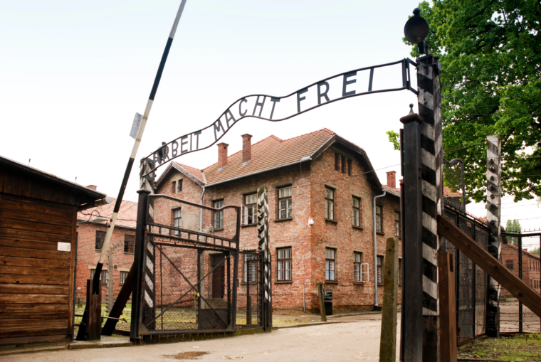 “No rotundo" de los obispos españoles a la vulneración de la libertad religiosa con motivo de la Shoah