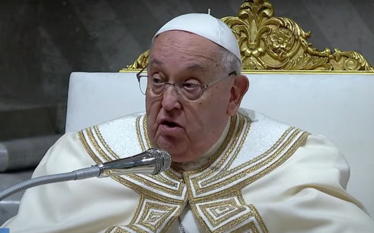El Papa Francisco invita a consagrados a ser “portadores de luz” con pobreza, castidad y obediencia